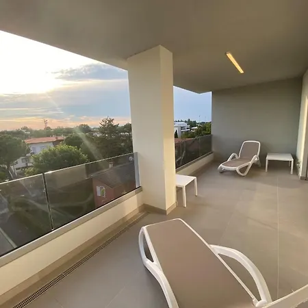 דירה Modern 300m From The Sea *